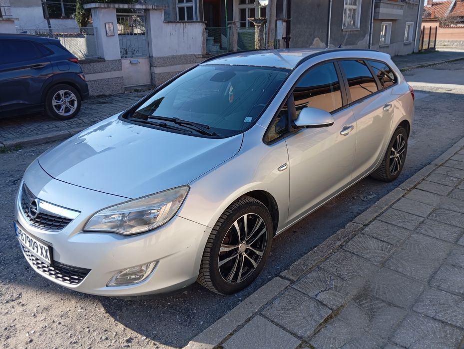 Opel Astra J Sport Tourer
