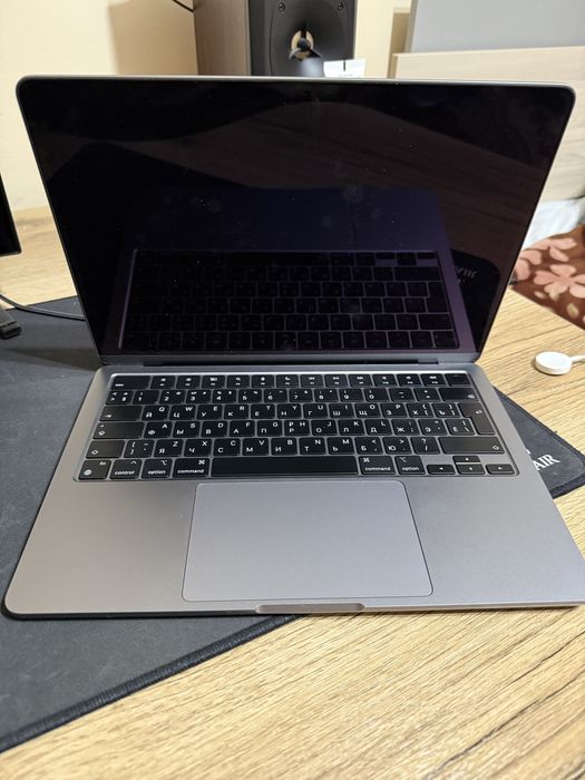 Продается macbook air 13