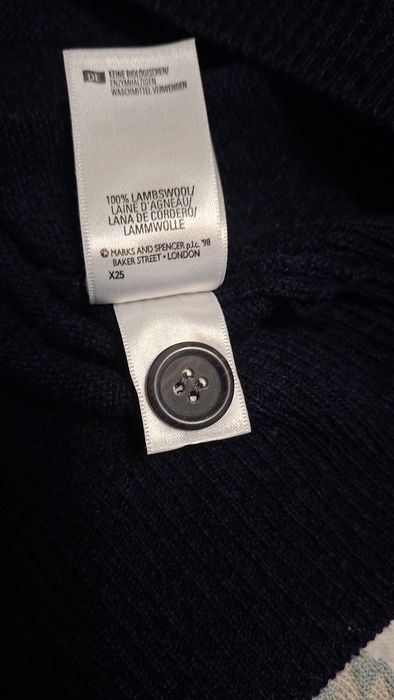 Шерстяной кардиган от Marks&Spenser