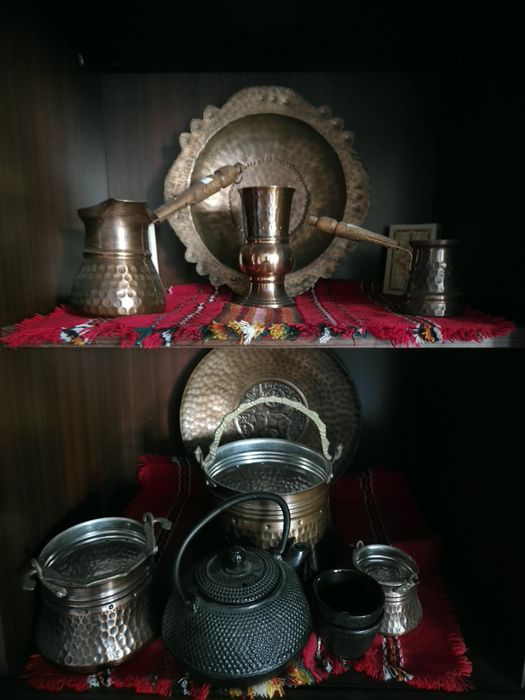 Тракийска керамика ,медени съдове и дървен сервиз