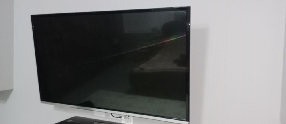 Artel televizor.