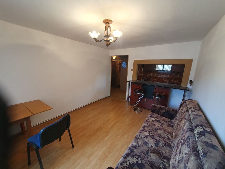 Vând apartament două camere