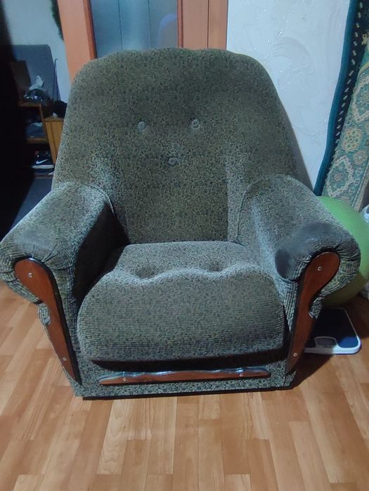 Диван и кресла самовывоз