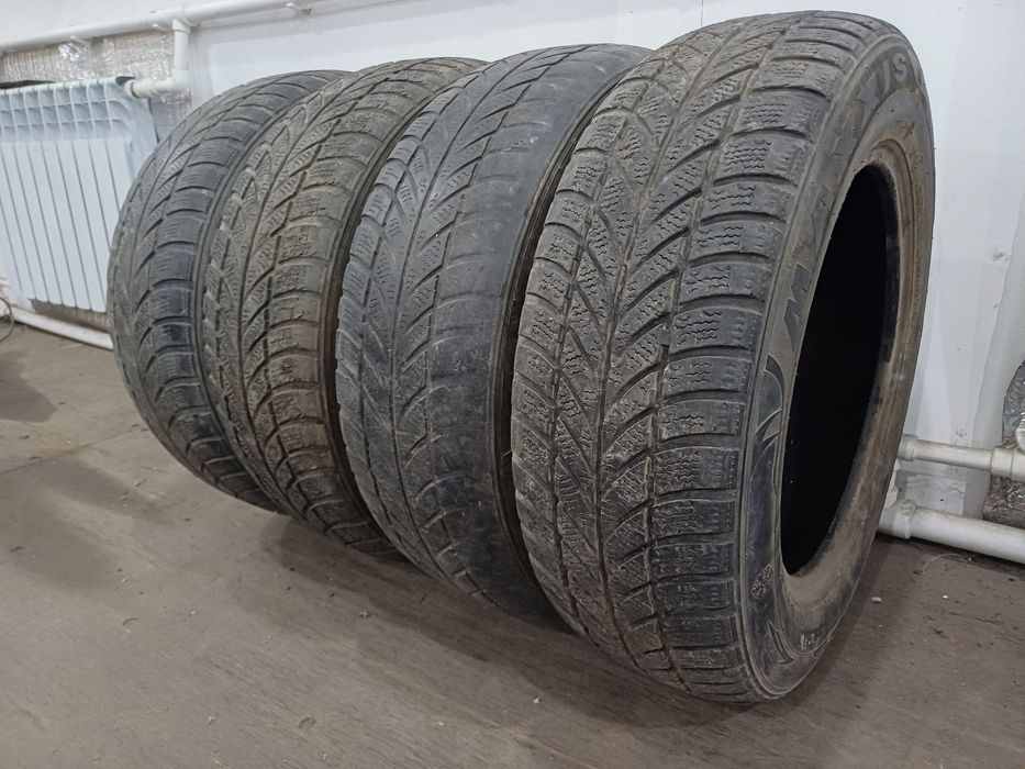 Шины 195/65 R15 MAXXIS комплект.