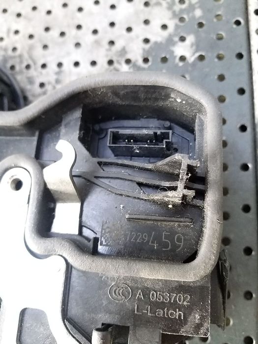 Broasca usa stanga spate bmw seria 1 f20 f21 7229459