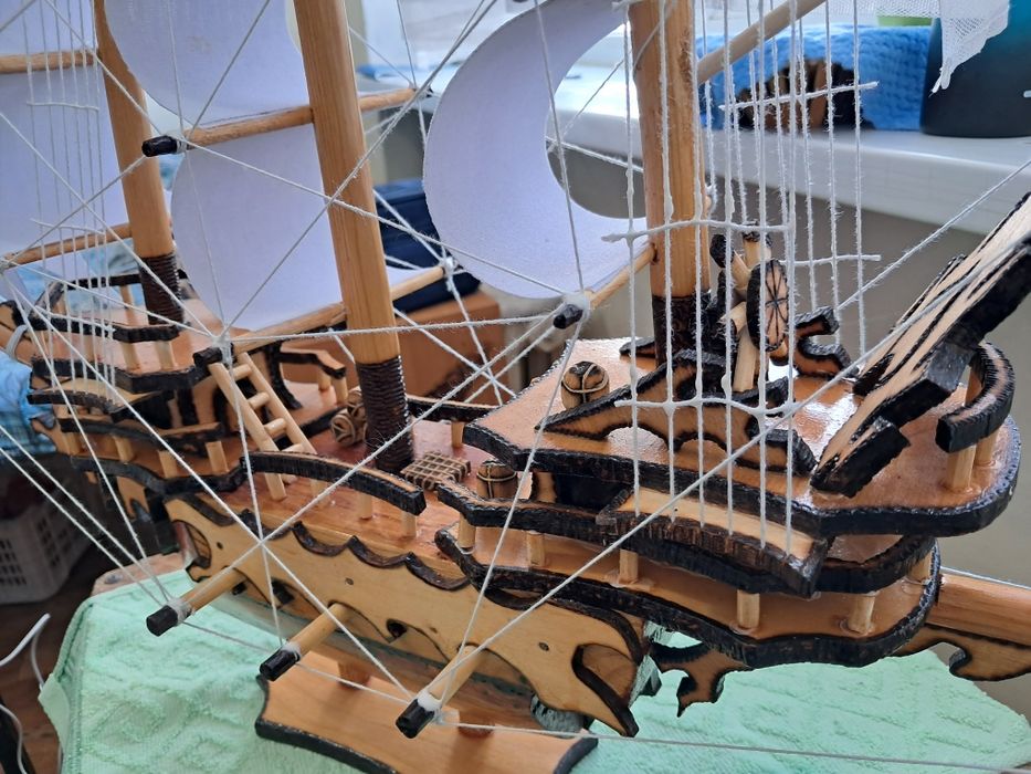 Корабль срочна сувенир