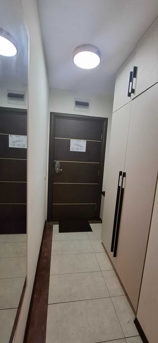 Дава се под наем Едностаен апартамент в Хасково, Център - 30 кв.м за 81.6 € - Снимка #17