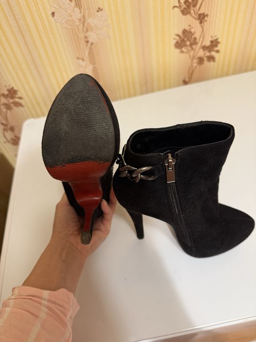 Ботильоны на шпильке
