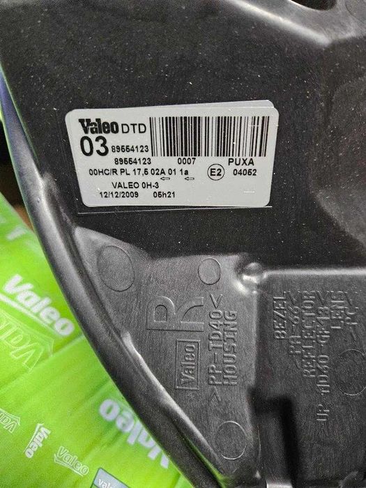 Far dreapta Peugeot 107 Valeo cod 043005 ( 6206-74 ) NOU.