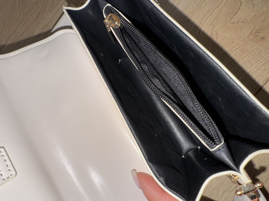 Сумка в цвете айвори , новая