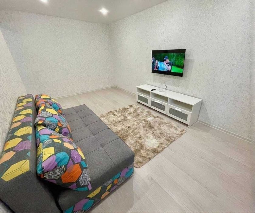 Дава се под наем Едностаен апартамент в Пловдив, Център - 40 кв.м за 248.88 € - Снимка #1