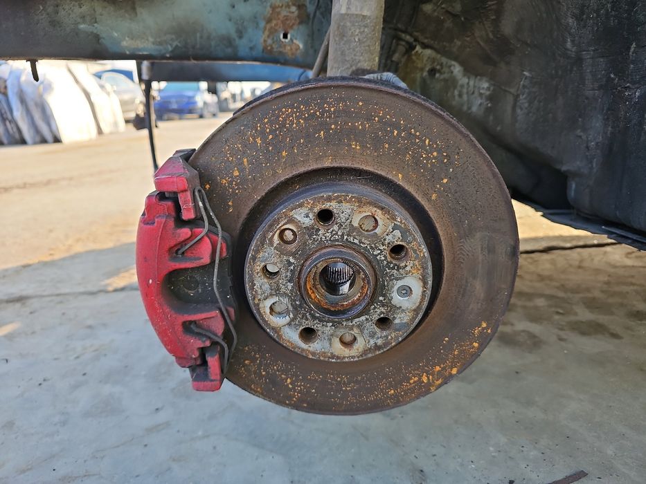 Fuzeta fata stanga Volkswagen Golf 6 (5K1) GTI [Fabr 2009-2013] 2.0 TF