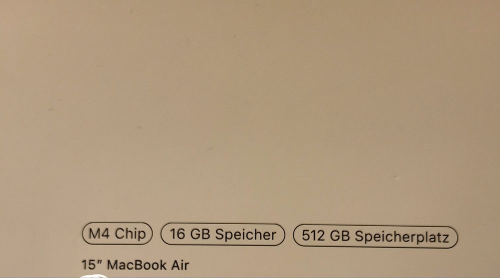Macbook 15 Air .