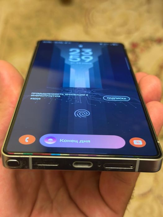 Продается Самсунг S25 ультра