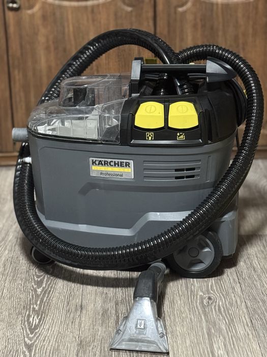 Пылесос моющий Karcher Puzzi 8/1