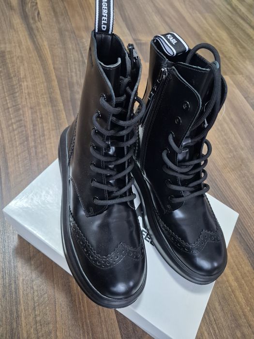 Ghete dama Karl Lagelrfeld