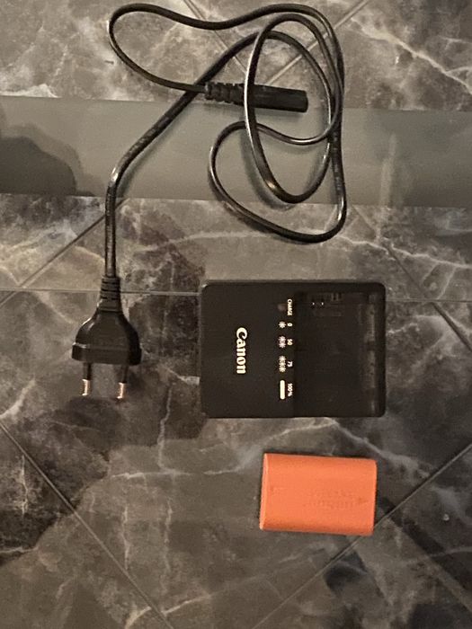 DLSR фотоапарат Canon EOS 70D + ПОДАРЪК ЧАНТА