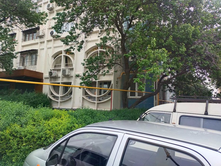 Islom Sivilizatsiya Markazi yonida Sebzorda biznesingiz uchun uy oling