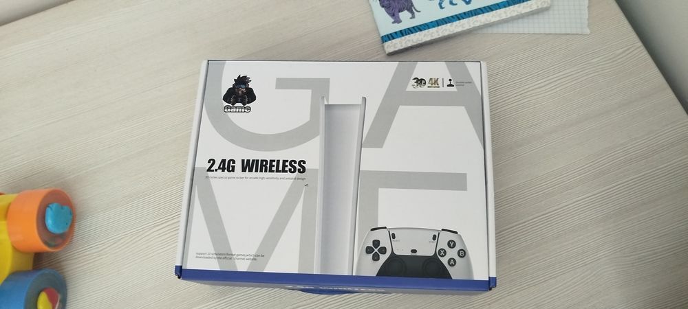 Game Stick 4K Ultra HD — 10,000 игр / 2 беспроводных джойстика
Текст: