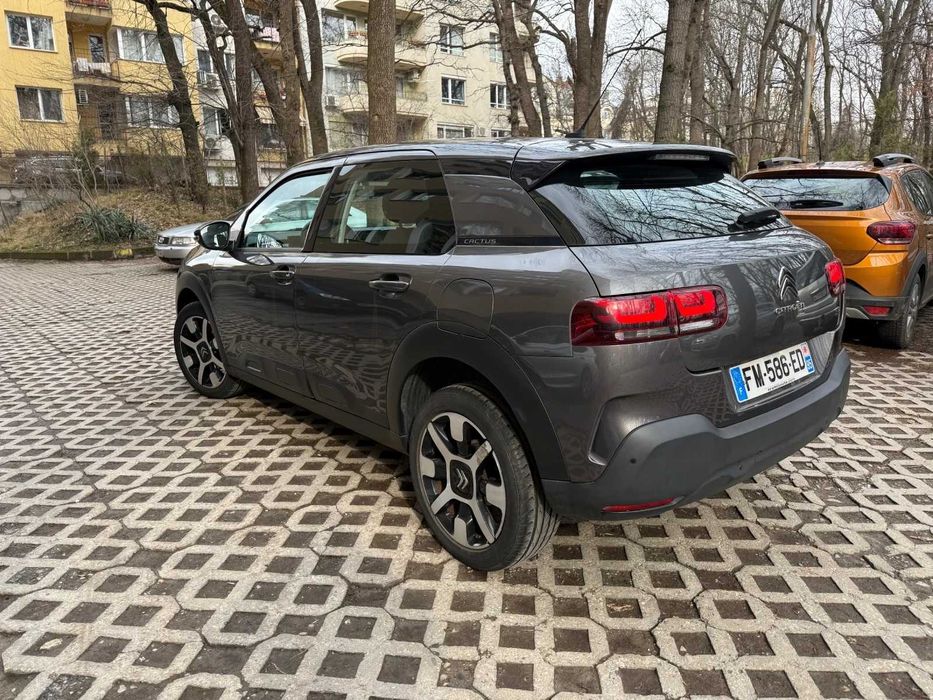 Citroen C4 Cactus 1.2 pure tech 110 hp.
