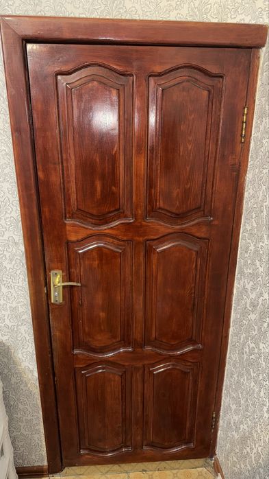 Продам деревянные двери