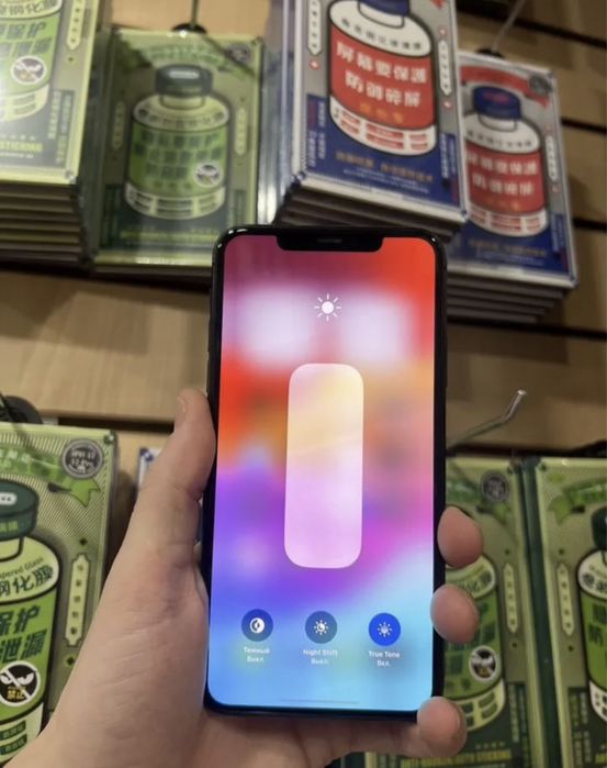 iPhone 11 Pro Max 256gb.