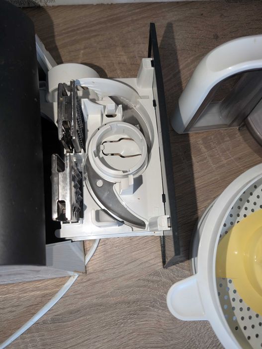 Кухненски робот bosch