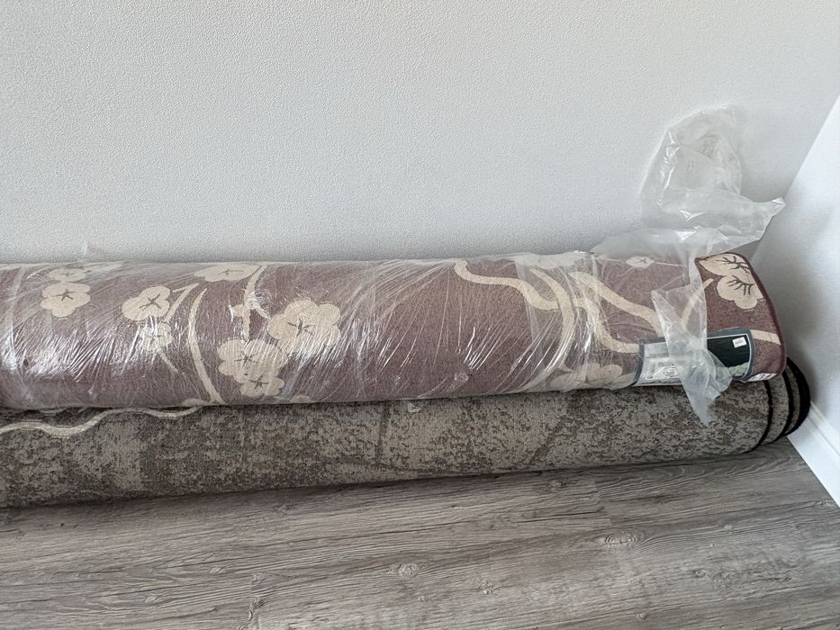 Продам 2 ковра в отличном состоянии