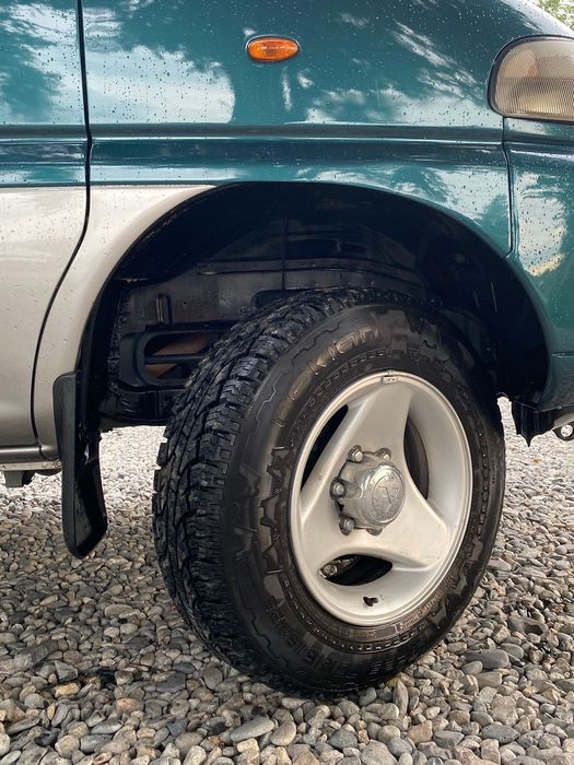 Продам Мицубиси Делика булка