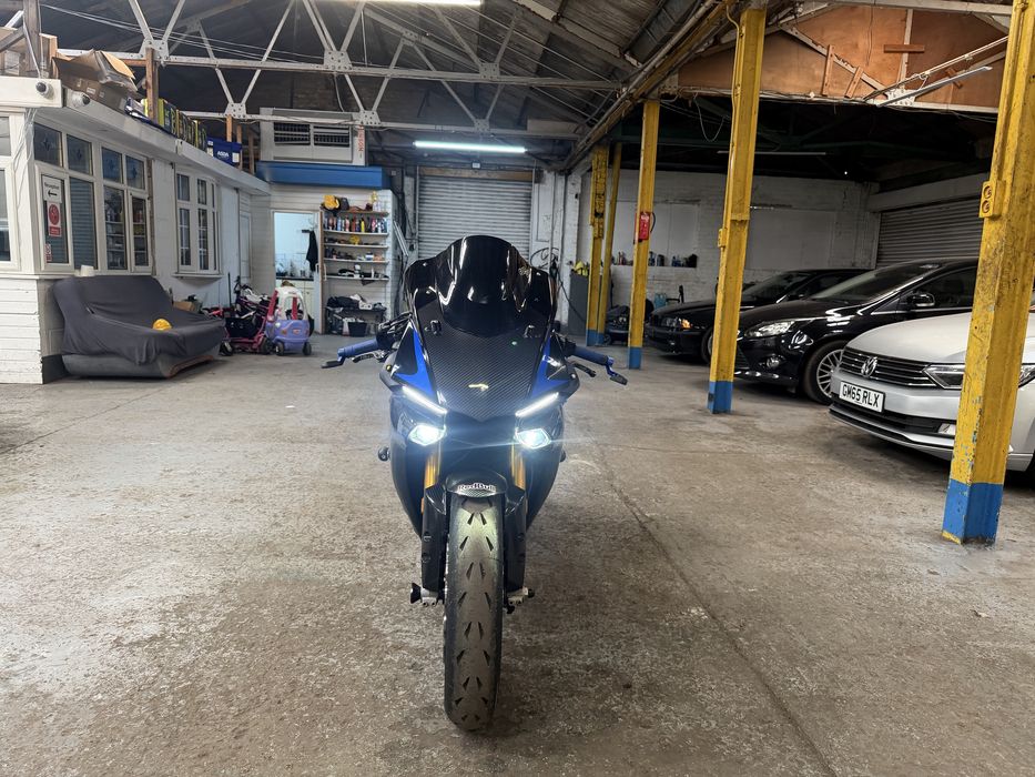 Yamaha R1M 2015 Full Carbon, Akrapovic