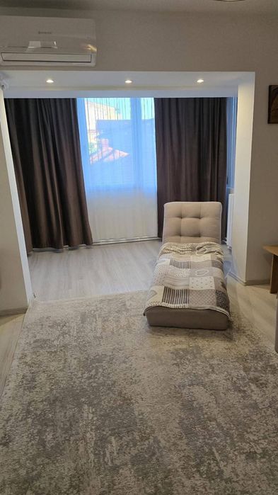 Cazare- APARTAMENT 3 camere- Plaja Reyna- Faleza Nord