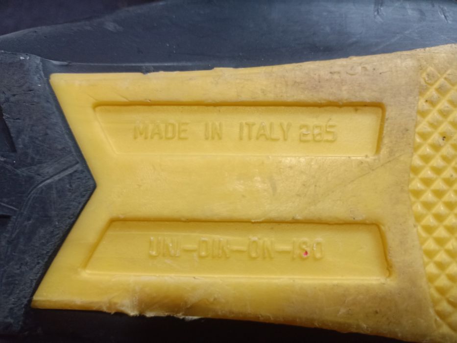 Rossignol power 9.2.Без внутренних башмаков!324 мм.