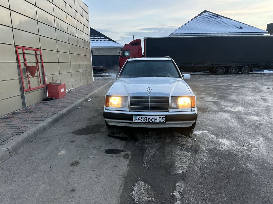 Мерседес 124 универсал на автомате