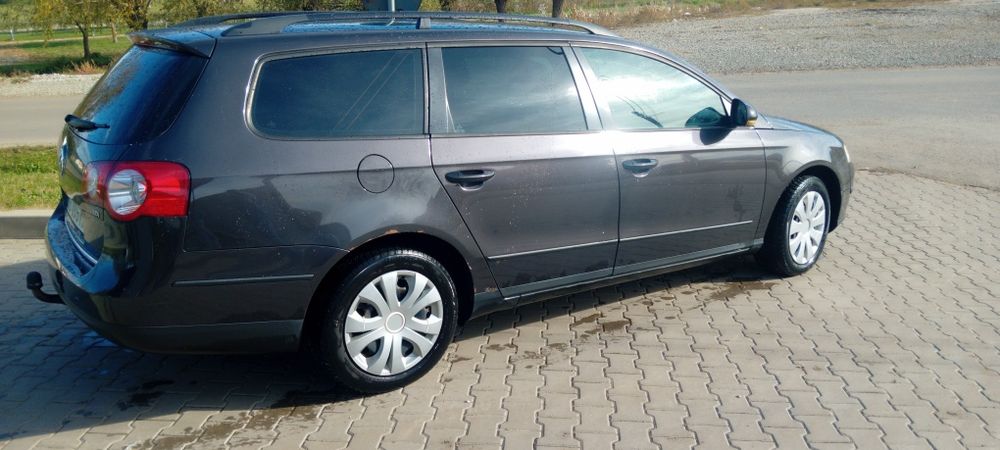 Vând Volkswagen passat