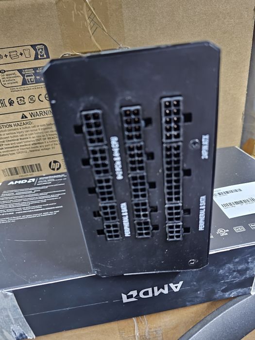 Kit Asus B650 Plus + Ryzen 8600G + rm1000x corsair, semi defect !