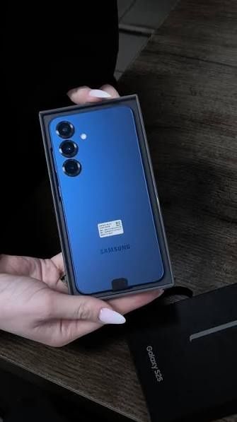 Samsung Galaxy S25-Като Нов Топ Състояние