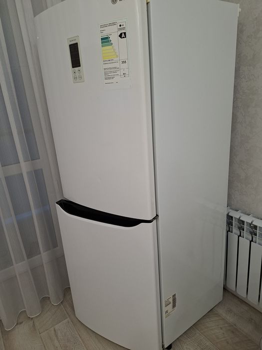 Продается холодильник LG