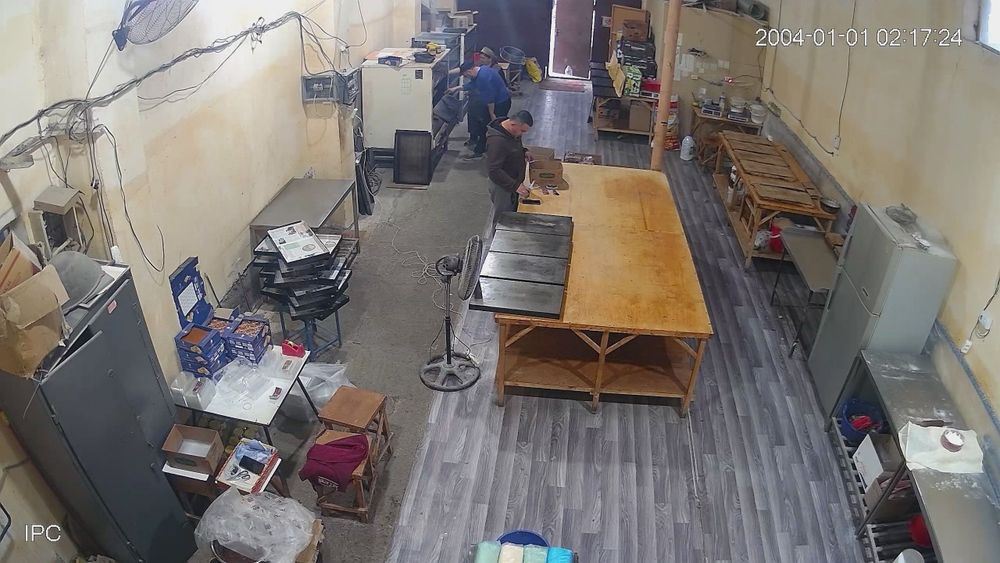 Qandolat sehi tayyor ishlab turgan biznes sotiladigan. Istanoklari bil