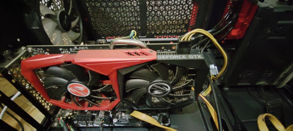 Видеокарта GTX1050TI на 4 ГБ