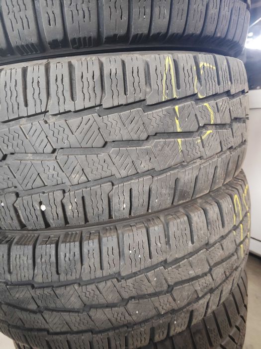 4бр.зимни гуми 215/65/16C Michelin