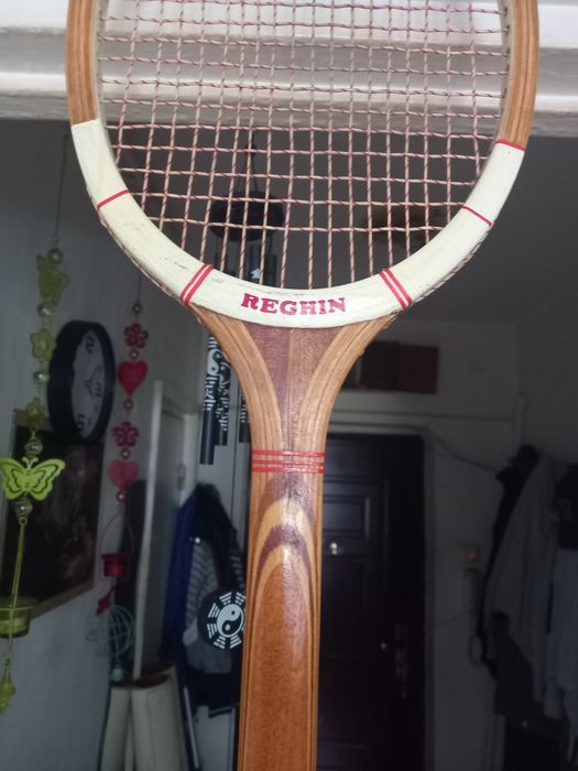 Vând rachete tenis lemn vintage