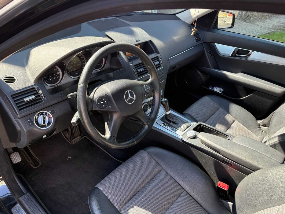 Mercedes-Benz C 200
