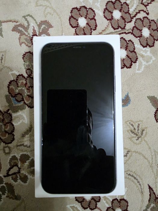 Apple iphone 11.