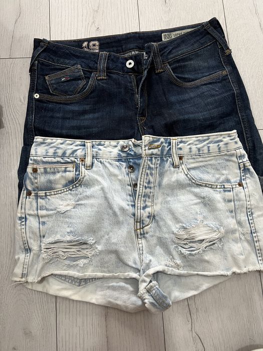 Осем чифта дънки за 15 лева