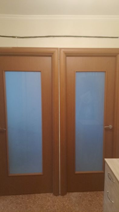 Продам двери б/у