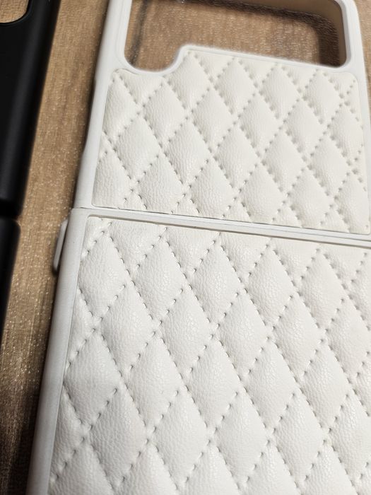 Чехол Samsung flip 4 новые