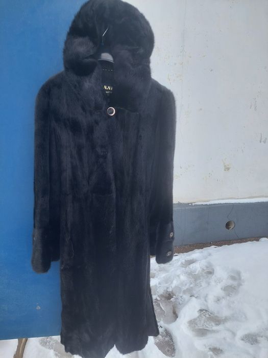 Шуба норковая с капюшеном