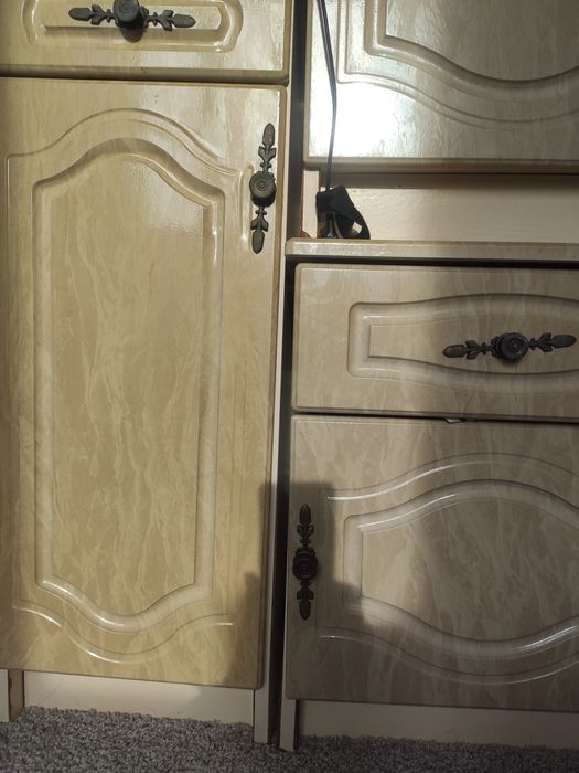 Продам шкафы для спальни