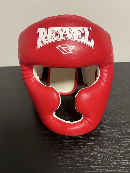 Боксерский шлем Reyvel