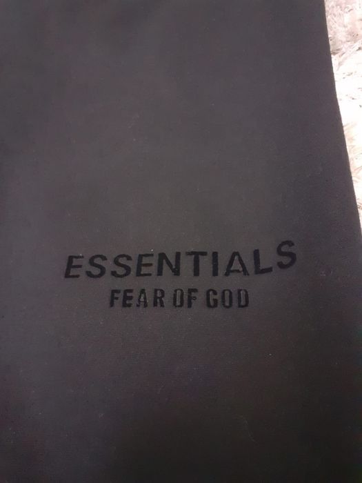 Pantaloni Essentials Fear of God negri